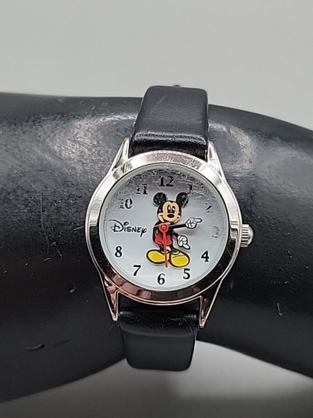 Vintage Disney Mickey Mouse Watch Silver Tone, Hadley-Roma Leather Strap - Runs - Picture 10 of 16